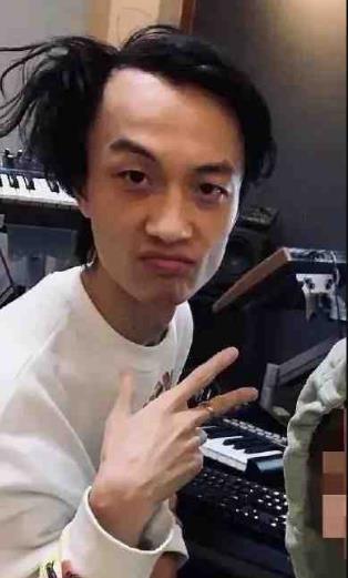 徐剑锋前女友爆料视频,揭秘背后惊人真相 第2张 徐剑锋前女友爆料视频,揭秘背后惊人真相 第2张